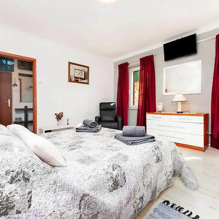 L&m Apartment *